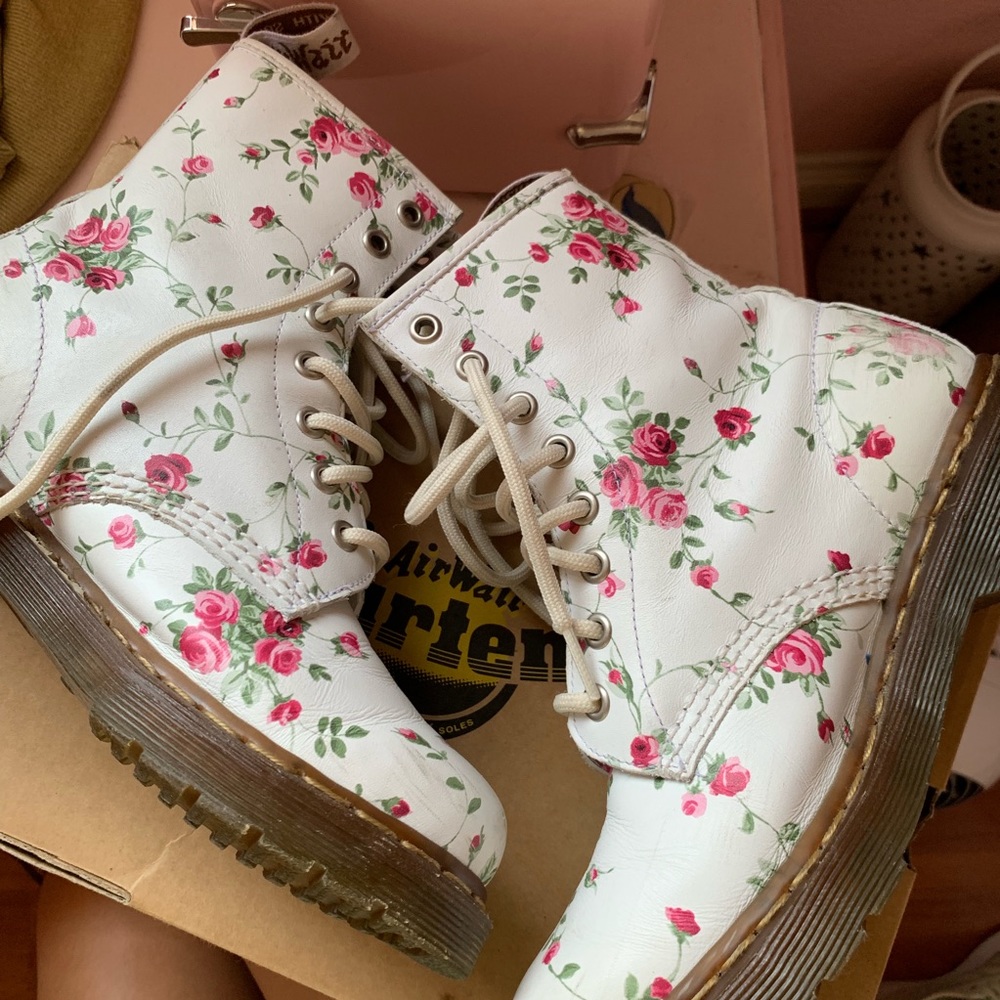 Dr. Martens floral boots